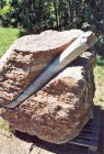 <p><strong>Verzegnis (UD) 2002</strong><br /> Simposio Internazionale Scultura su Pietra Marmo Rosso di Verzegnis</p>